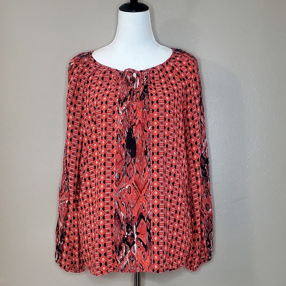 3/$15 🔴 Sale Long Sleeve Top Red Black Blouse Size Large